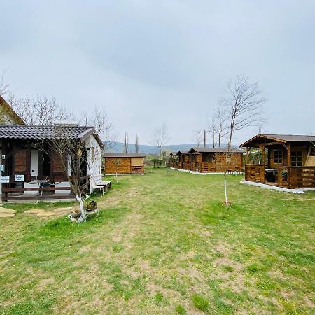 Camping In Clisura Dunarii Ieşelniţa Exterior foto