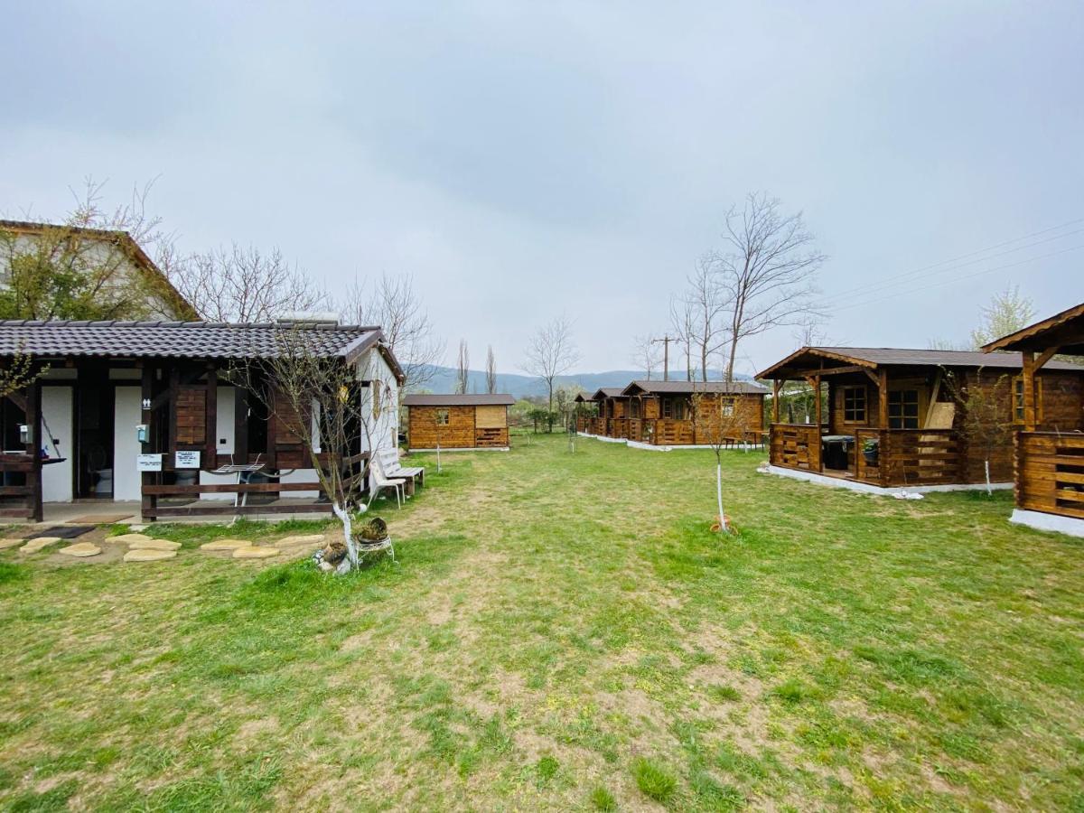 Camping In Clisura Dunarii Ieşelniţa Exterior foto