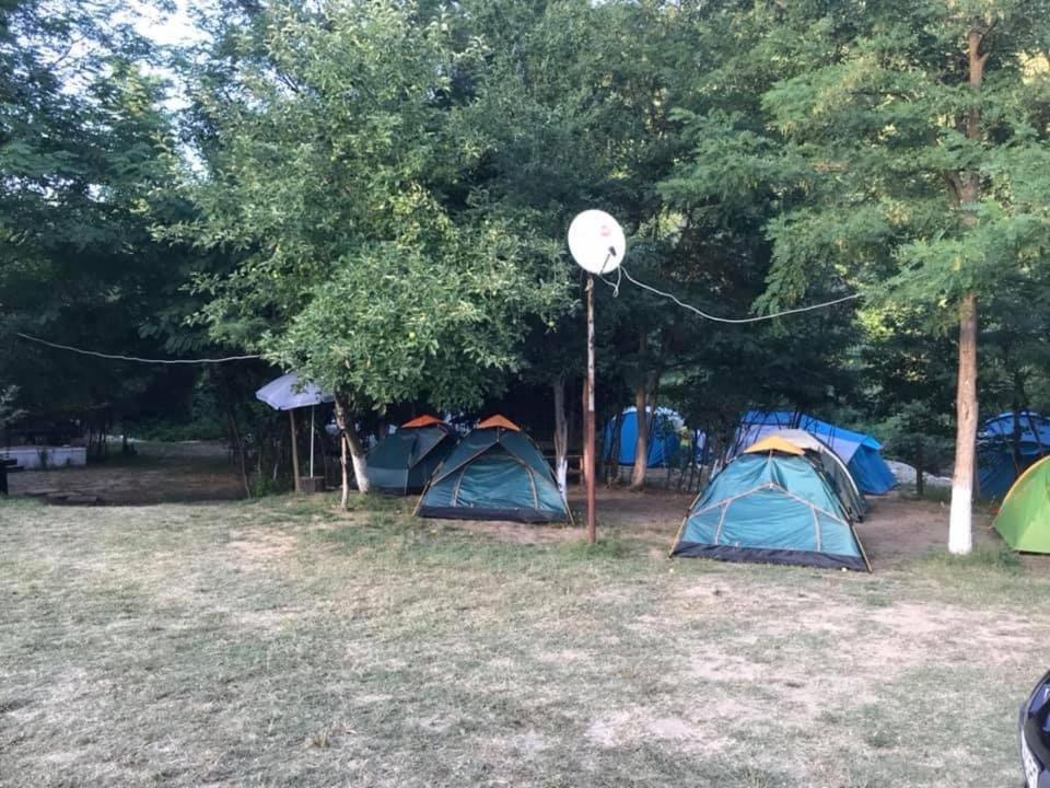 Camping In Clisura Dunarii Ieşelniţa Exterior foto