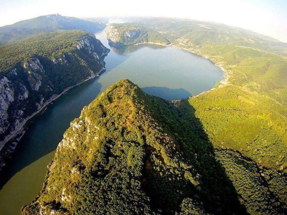 Camping In Clisura Dunarii Ieşelniţa Exterior foto