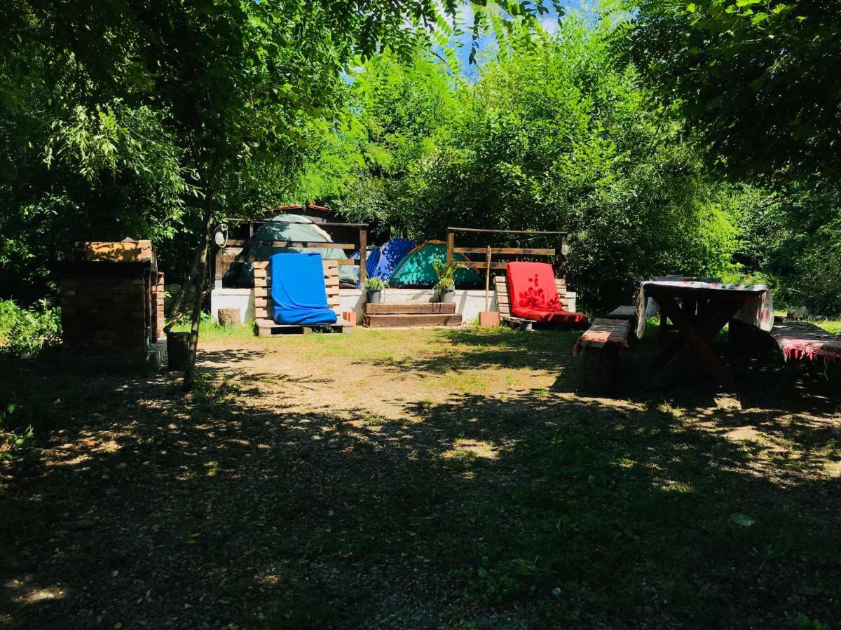 Camping In Clisura Dunarii Ieşelniţa Exterior foto