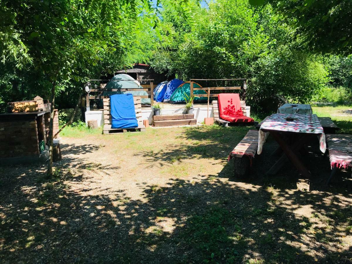 Camping In Clisura Dunarii Ieşelniţa Exterior foto